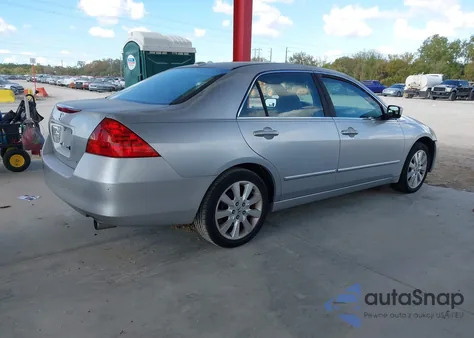 2007 Honda Accord 3.0 Ex из США, поврежденный, VIN 1HGCM66557A104609
